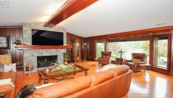 2816 Hull Road, Huron, 44839, 4 Bedrooms Bedrooms, ,3 BathroomsBathrooms,Residential,For Sale,Hull,20252819