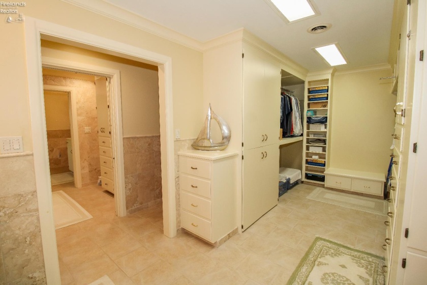 2816 Hull Road, Huron, 44839, 4 Bedrooms Bedrooms, ,3 BathroomsBathrooms,Residential,For Sale,Hull,20252819