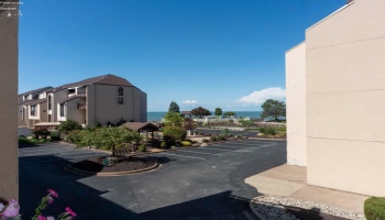 1801 Perry Street, Port Clinton, 43452, 1 Bedroom Bedrooms, ,1 BathroomBathrooms,Residential,For Sale,Perry,20253394