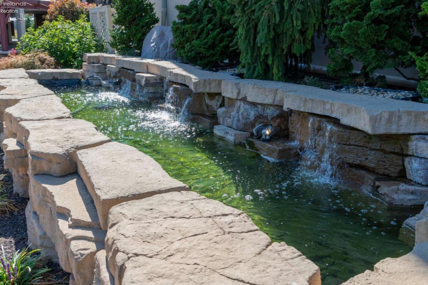 1801 Perry Street, Port Clinton, 43452, 1 Bedroom Bedrooms, ,1 BathroomBathrooms,Residential,For Sale,Perry,20253394