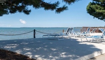 1801 Perry Street, Port Clinton, 43452, 1 Bedroom Bedrooms, ,1 BathroomBathrooms,Residential,For Sale,Perry,20253394