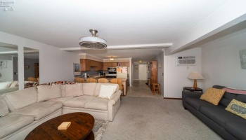 1801 Perry Street, Port Clinton, 43452, 1 Bedroom Bedrooms, ,1 BathroomBathrooms,Residential,For Sale,Perry,20253394