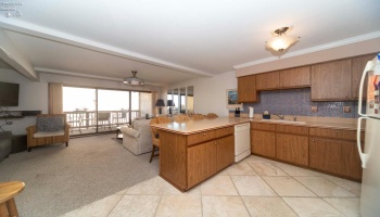 1801 Perry Street, Port Clinton, 43452, 1 Bedroom Bedrooms, ,1 BathroomBathrooms,Residential,For Sale,Perry,20253394