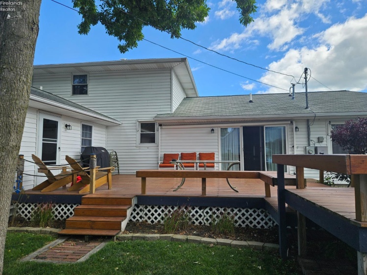 116 Walnut, Port Clinton, 43452, 4 Bedrooms Bedrooms, ,3 BathroomsBathrooms,Residential,For Sale,Walnut,20253428