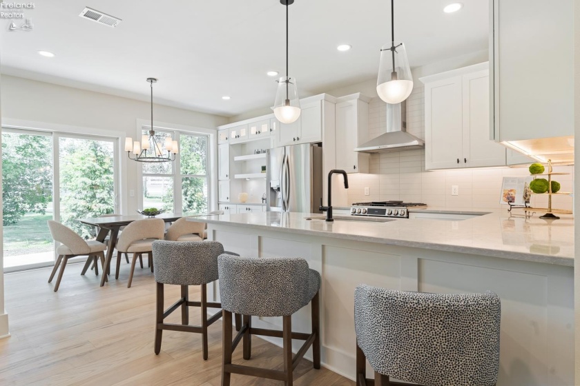 35 Beach Street, Port Clinton, 43452, 3 Bedrooms Bedrooms, ,3 BathroomsBathrooms,Residential,For Sale,Beach,20253912