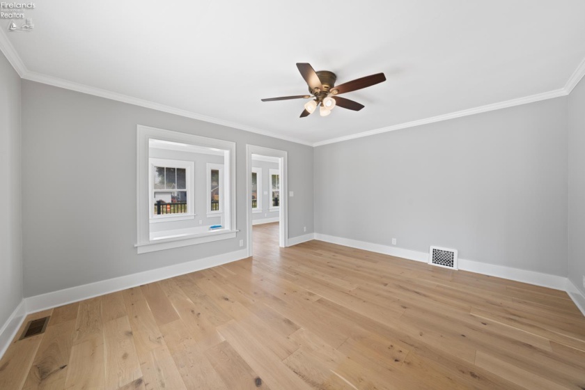 19 Beach Street, Port Clinton, 43452, 4 Bedrooms Bedrooms, ,3 BathroomsBathrooms,Residential,For Sale,Beach,20253913