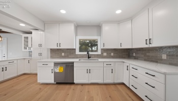 19 Beach Street, Port Clinton, 43452, 4 Bedrooms Bedrooms, ,3 BathroomsBathrooms,Residential,For Sale,Beach,20253913 19 Beach Street, Port Clinton, 43452, 4 Bedrooms Bedrooms, ,3 BathroomsBathrooms,Residential,For Sale,Beach,20253913