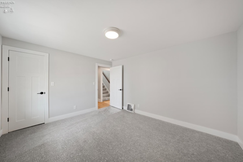 19 Beach Street, Port Clinton, 43452, 4 Bedrooms Bedrooms, ,3 BathroomsBathrooms,Residential,For Sale,Beach,20253913