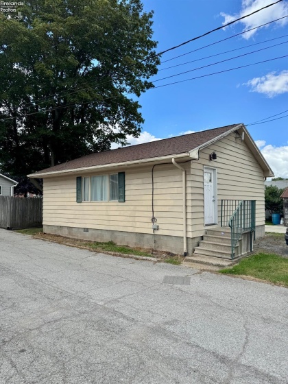 9 Herrick, Monroeville, 44847, ,2 BathroomsBathrooms,Residential,For Sale,Herrick,20253769