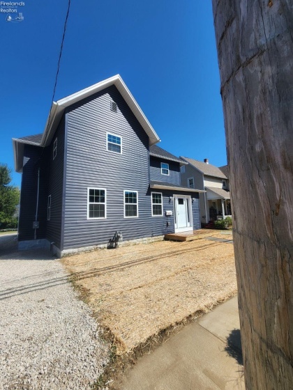 817 Main, Bellevue, 44811, 5 Bedrooms Bedrooms, ,3 BathroomsBathrooms,Residential,For Sale,Main,20253930