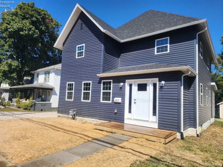 817 Main, Bellevue, 44811, 5 Bedrooms Bedrooms, ,3 BathroomsBathrooms,Residential,For Sale,Main,20253930