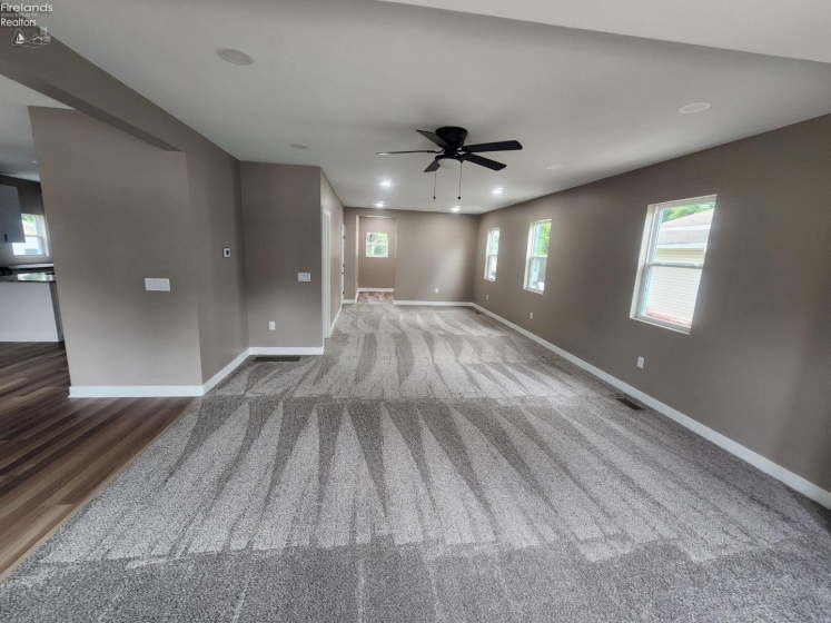 817 Main, Bellevue, 44811, 5 Bedrooms Bedrooms, ,3 BathroomsBathrooms,Residential,For Sale,Main,20253930