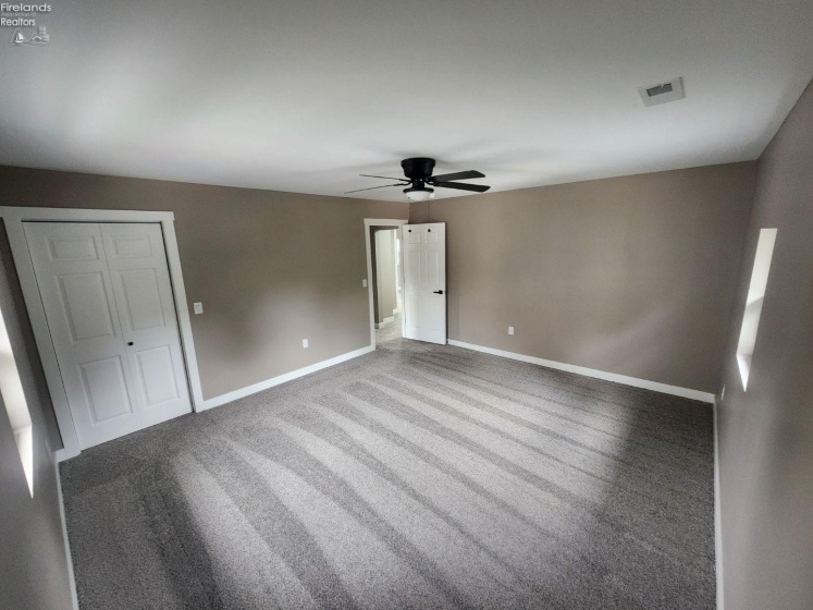 817 Main, Bellevue, 44811, 5 Bedrooms Bedrooms, ,3 BathroomsBathrooms,Residential,For Sale,Main,20253930