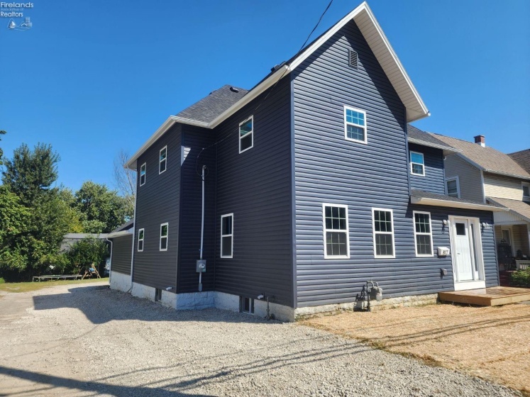 817 Main, Bellevue, 44811, 5 Bedrooms Bedrooms, ,3 BathroomsBathrooms,Residential,For Sale,Main,20253930