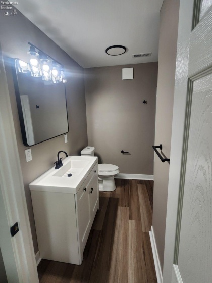 817 Main, Bellevue, 44811, 5 Bedrooms Bedrooms, ,3 BathroomsBathrooms,Residential,For Sale,Main,20253930