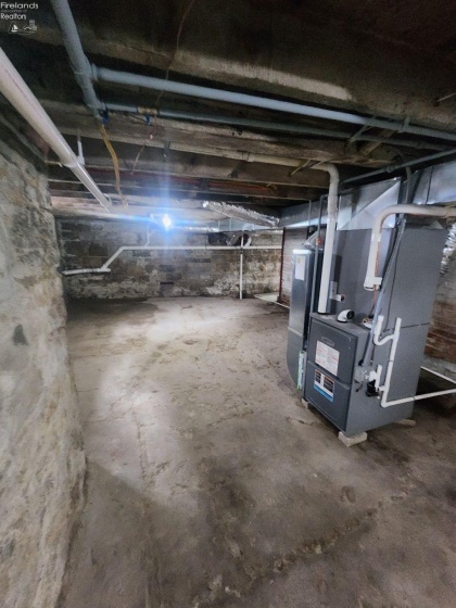 817 Main, Bellevue, 44811, 5 Bedrooms Bedrooms, ,3 BathroomsBathrooms,Residential,For Sale,Main,20253930