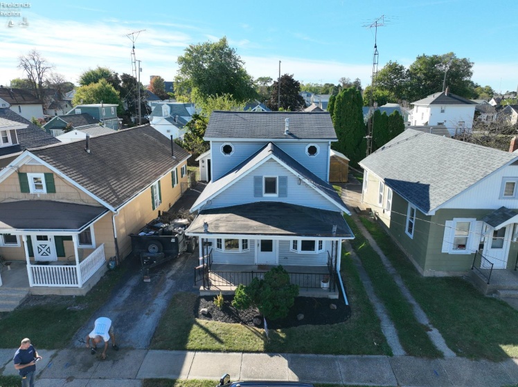 611 Lockwood Avenue, Sandusky, 44870, 2 Bedrooms Bedrooms, ,2 BathroomsBathrooms,Residential,For Sale,Lockwood,20253948