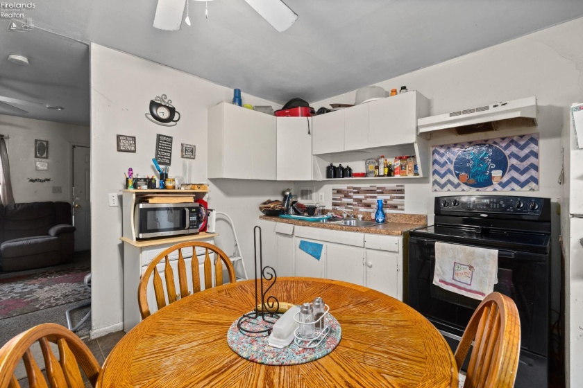 2145 Forest, Sandusky, 44870, 3 Bedrooms Bedrooms, ,1 BathroomBathrooms,Residential,For Sale,Forest,20253738