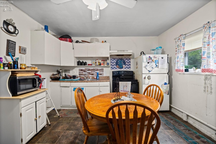 2145 Forest, Sandusky, 44870, 3 Bedrooms Bedrooms, ,1 BathroomBathrooms,Residential,For Sale,Forest,20253738