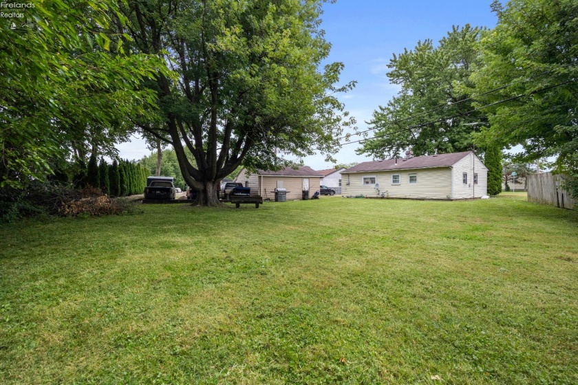 2145 Forest, Sandusky, 44870, 3 Bedrooms Bedrooms, ,1 BathroomBathrooms,Residential,For Sale,Forest,20253738