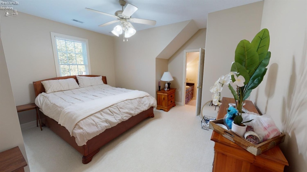 1876 Lakewood Avenue, Port Clinton, 43452, 4 Bedrooms Bedrooms, ,5 BathroomsBathrooms,Residential,For Sale,Lakewood,20250675