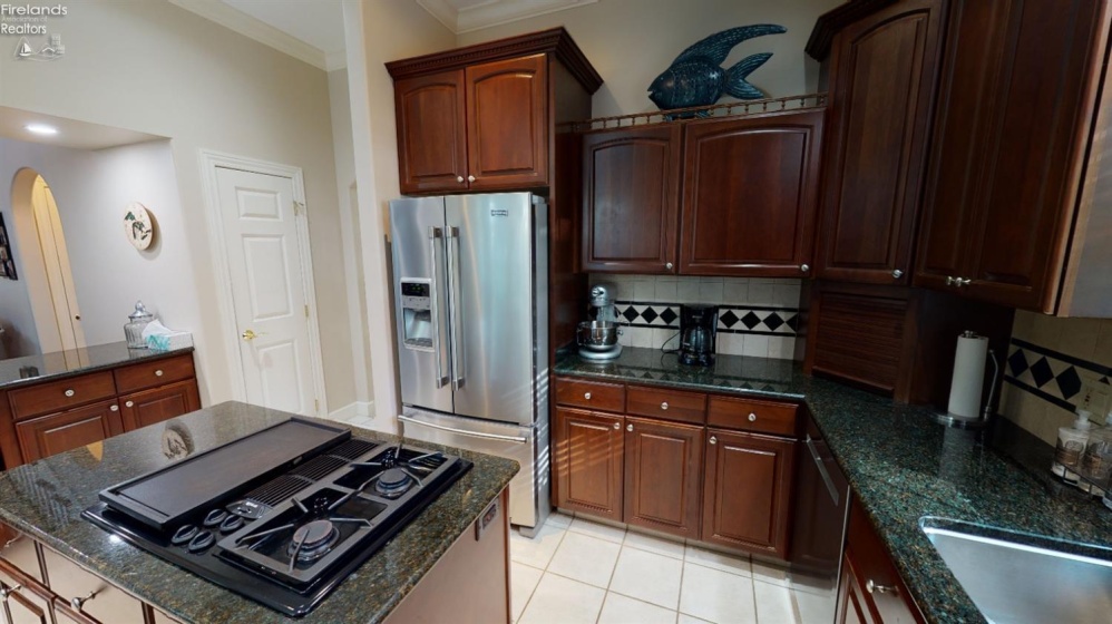 1876 Lakewood Avenue, Port Clinton, 43452, 4 Bedrooms Bedrooms, ,5 BathroomsBathrooms,Residential,For Sale,Lakewood,20250675