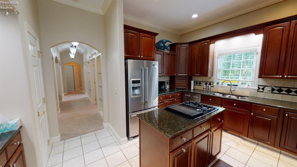 1876 Lakewood Avenue, Port Clinton, 43452, 4 Bedrooms Bedrooms, ,5 BathroomsBathrooms,Residential,For Sale,Lakewood,20250675