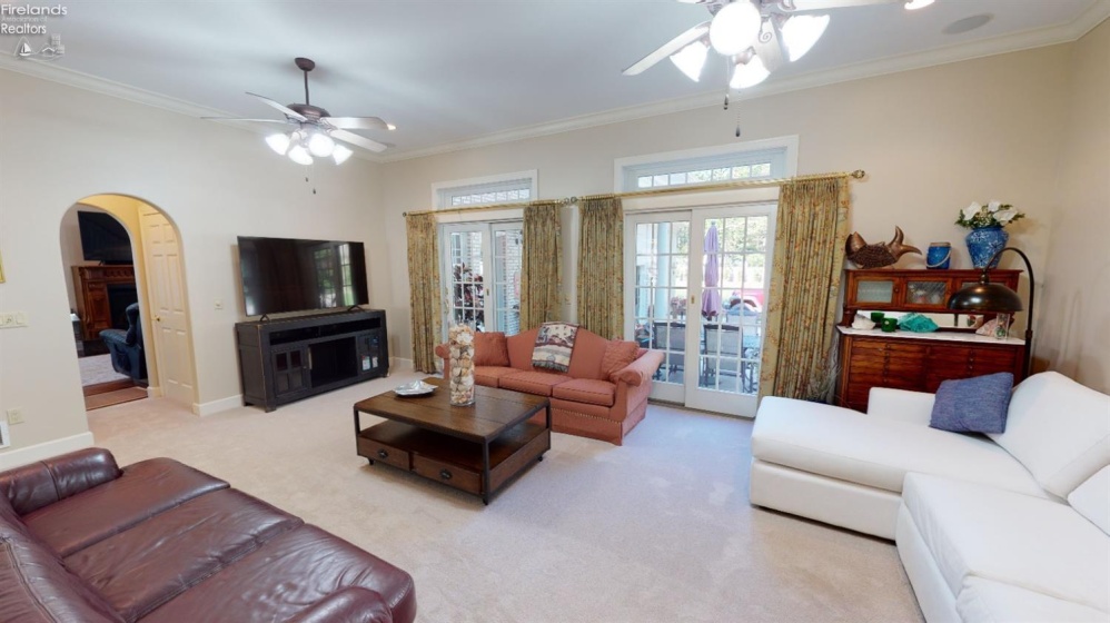 1876 Lakewood Avenue, Port Clinton, 43452, 4 Bedrooms Bedrooms, ,5 BathroomsBathrooms,Residential,For Sale,Lakewood,20250675