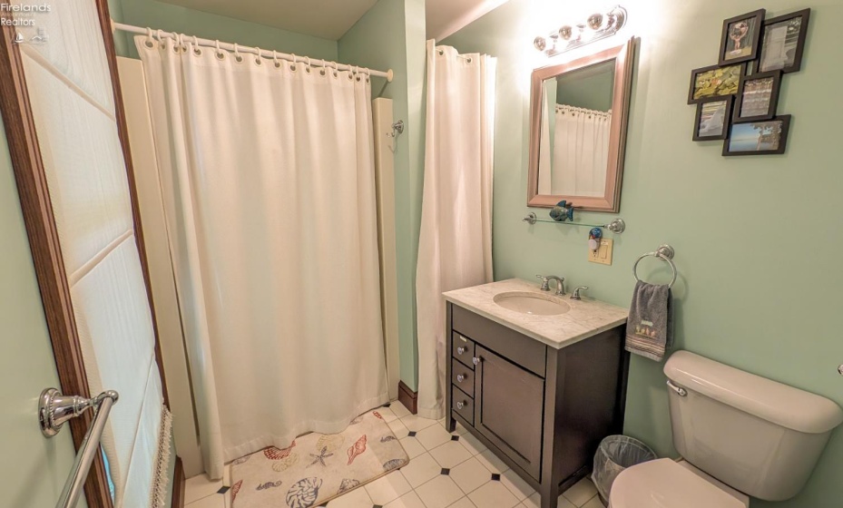 174 Booker Lane, Put-In-Bay, 43456, 4 Bedrooms Bedrooms, ,5 BathroomsBathrooms,Residential,For Sale,Booker,20252559