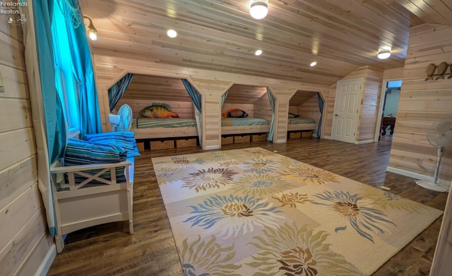 174 Booker Lane, Put-In-Bay, 43456, 4 Bedrooms Bedrooms, ,5 BathroomsBathrooms,Residential,For Sale,Booker,20252559