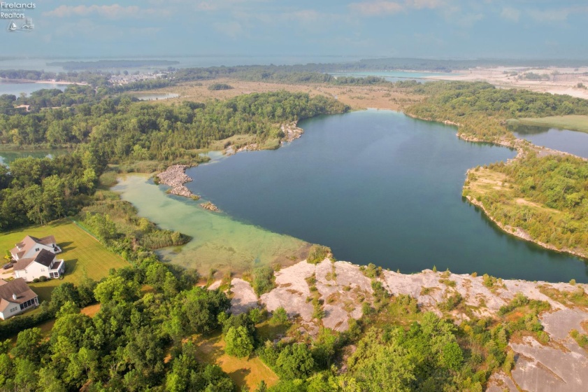 828 Main Street, Marblehead, 43440, 3 Bedrooms Bedrooms, ,2 BathroomsBathrooms,Residential,For Sale,Main,20252722