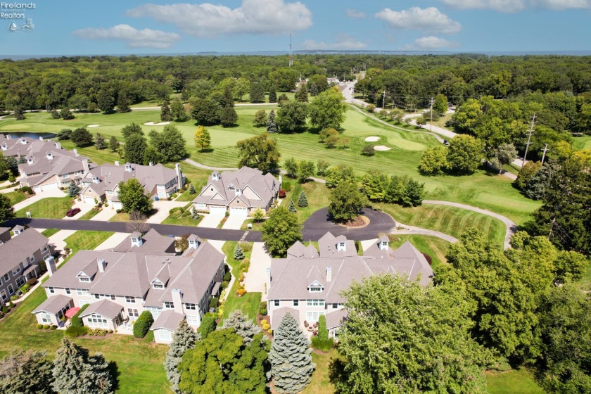 4520 Harbors Edge Drive, Port Clinton, 43452, 4 Bedrooms Bedrooms, ,3 BathroomsBathrooms,Residential,For Sale,Harbors Edge,20253313