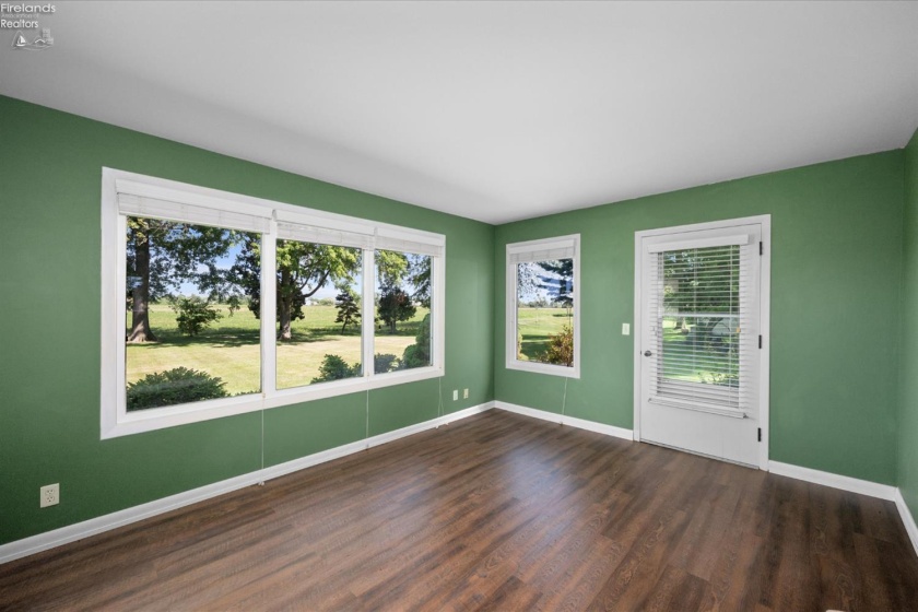 162 Oak Ridge Drive, Oak Harbor, 43449, 3 Bedrooms Bedrooms, ,2 BathroomsBathrooms,Residential,For Sale,Oak Ridge,20252834