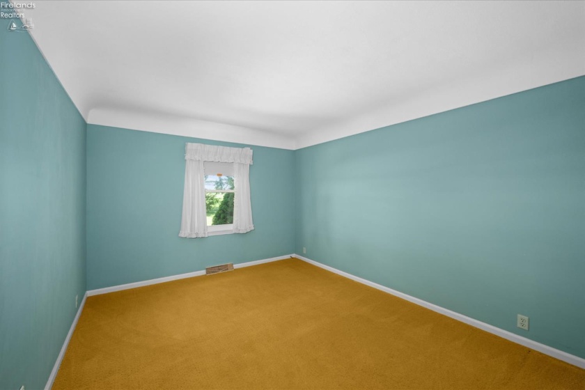 162 Oak Ridge Drive, Oak Harbor, 43449, 3 Bedrooms Bedrooms, ,2 BathroomsBathrooms,Residential,For Sale,Oak Ridge,20252834