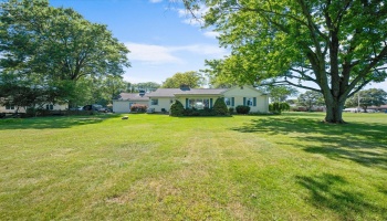 162 Oak Ridge Drive, Oak Harbor, 43449, 3 Bedrooms Bedrooms, ,2 BathroomsBathrooms,Residential,For Sale,Oak Ridge,20252834 162 Oak Ridge Drive, Oak Harbor, 43449, 3 Bedrooms Bedrooms, ,2 BathroomsBathrooms,Residential,For Sale,Oak Ridge,20252834