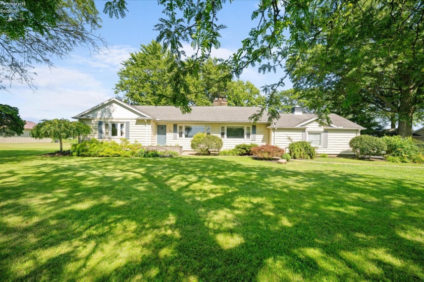 162 Oak Ridge Drive, Oak Harbor, 43449, 3 Bedrooms Bedrooms, ,2 BathroomsBathrooms,Residential,For Sale,Oak Ridge,20252834