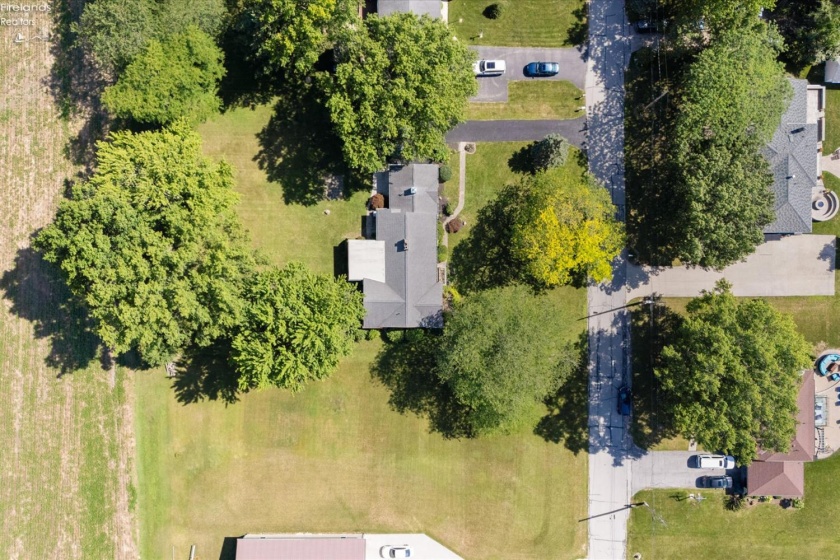 162 Oak Ridge Drive, Oak Harbor, 43449, 3 Bedrooms Bedrooms, ,2 BathroomsBathrooms,Residential,For Sale,Oak Ridge,20252834