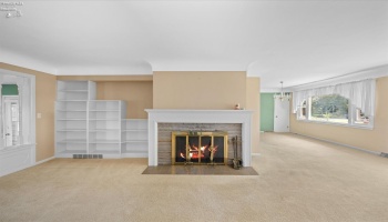 162 Oak Ridge Drive, Oak Harbor, 43449, 3 Bedrooms Bedrooms, ,2 BathroomsBathrooms,Residential,For Sale,Oak Ridge,20252834 162 Oak Ridge Drive, Oak Harbor, 43449, 3 Bedrooms Bedrooms, ,2 BathroomsBathrooms,Residential,For Sale,Oak Ridge,20252834