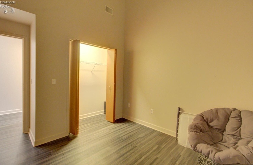 401 Shoreline Drive, Sandusky, 44870, 2 Bedrooms Bedrooms, ,2 BathroomsBathrooms,Residential For Lease,For Lease,Shoreline,20254525