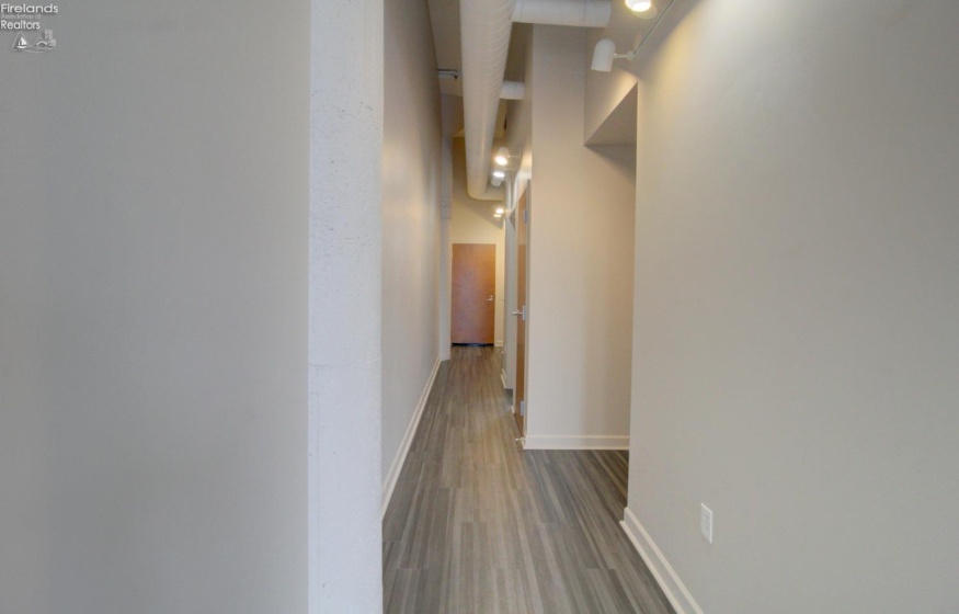 401 Shoreline Drive, Sandusky, 44870, 2 Bedrooms Bedrooms, ,2 BathroomsBathrooms,Residential For Lease,For Lease,Shoreline,20254525