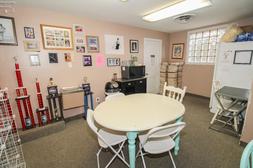 2801 Columbus Avenue, Sandusky, 44870, ,Commercial,For Sale,Columbus,20254404