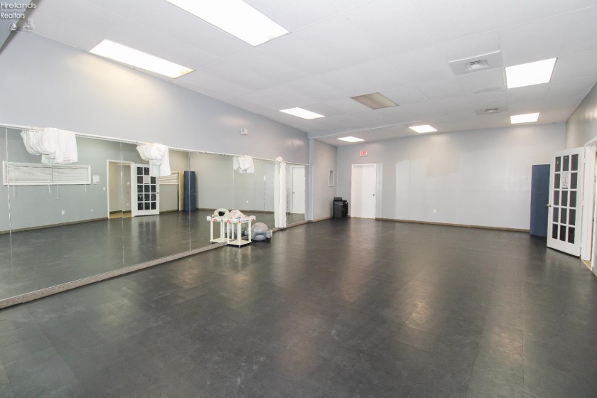 2801 Columbus Avenue, Sandusky, 44870, ,Commercial,For Sale,Columbus,20254404