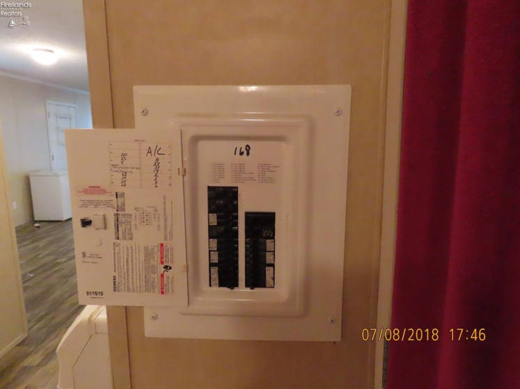 168 Morningside Drive, Port Clinton, 43452, 2 Bedrooms Bedrooms, ,2 BathroomsBathrooms,Residential,For Sale,Morningside,20253978