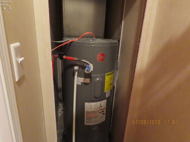 168 Morningside Drive, Port Clinton, 43452, 2 Bedrooms Bedrooms, ,2 BathroomsBathrooms,Residential,For Sale,Morningside,20253978