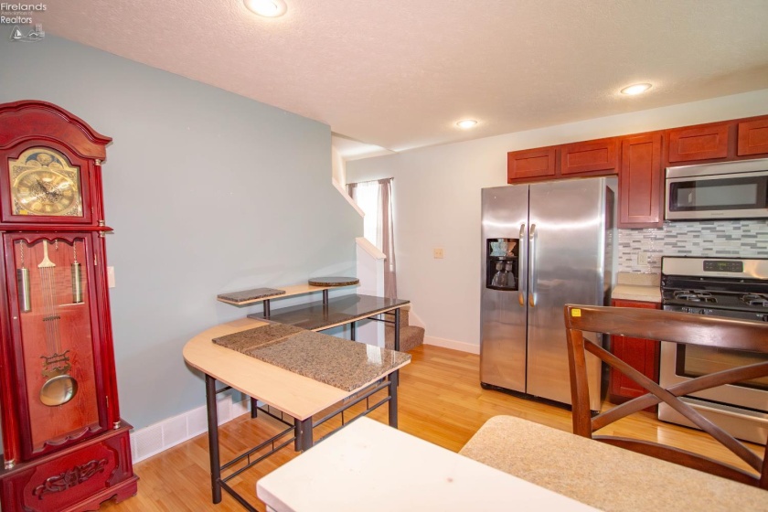 122 Atwood Place, Huron, 44839, 3 Bedrooms Bedrooms, ,2 BathroomsBathrooms,Residential,For Sale,Atwood,20253985