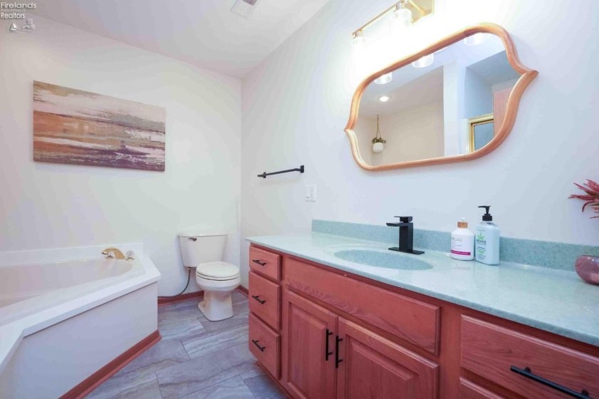 618 Linden Lane, Willard, 44890, 3 Bedrooms Bedrooms, ,3 BathroomsBathrooms,Residential,For Sale,Linden,20253990