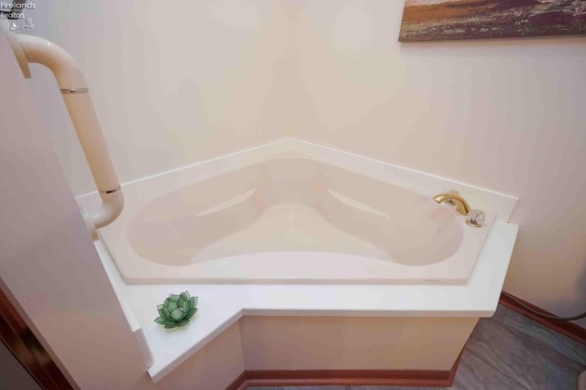 618 Linden Lane, Willard, 44890, 3 Bedrooms Bedrooms, ,3 BathroomsBathrooms,Residential,For Sale,Linden,20253990