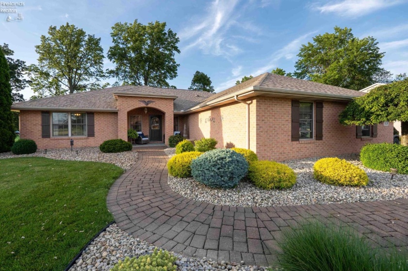 618 Linden Lane, Willard, 44890, 3 Bedrooms Bedrooms, ,3 BathroomsBathrooms,Residential,For Sale,Linden,20253990