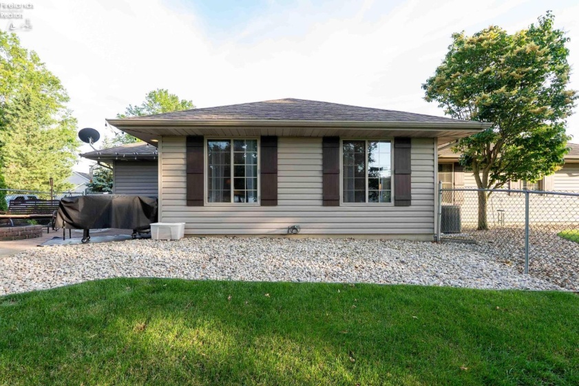 618 Linden Lane, Willard, 44890, 3 Bedrooms Bedrooms, ,3 BathroomsBathrooms,Residential,For Sale,Linden,20253990