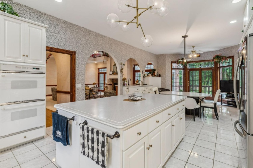 106 Sycamore Woods Lane, Tiffin, 44883, 6 Bedrooms Bedrooms, ,5 BathroomsBathrooms,Residential,For Sale,Sycamore Woods,20254000